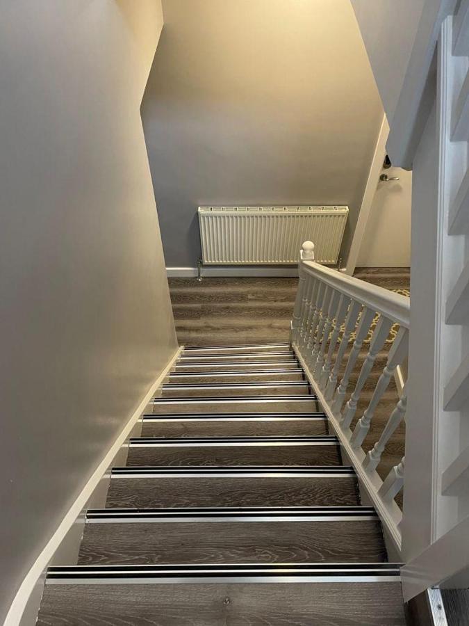 Grays Accommodation B&B מראה חיצוני תמונה